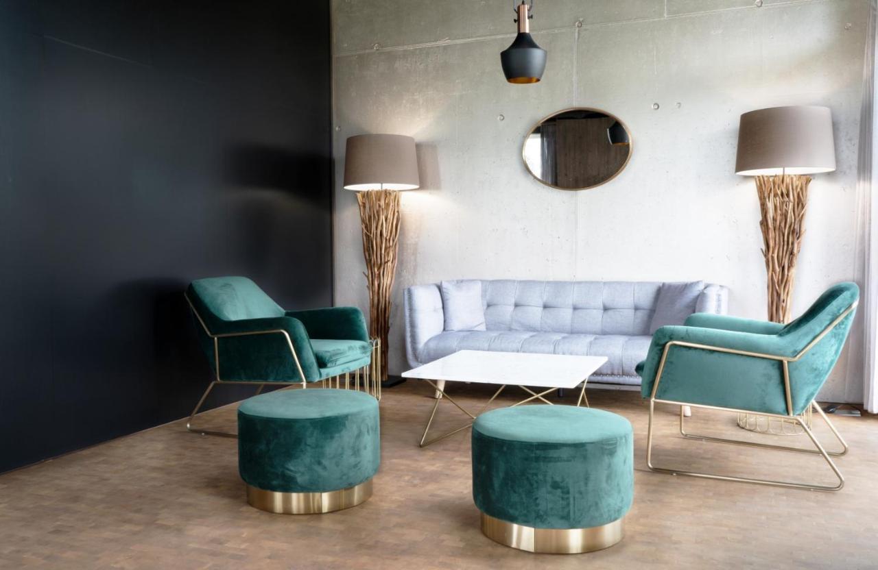 Wyna Motel Neudorf エクステリア 写真